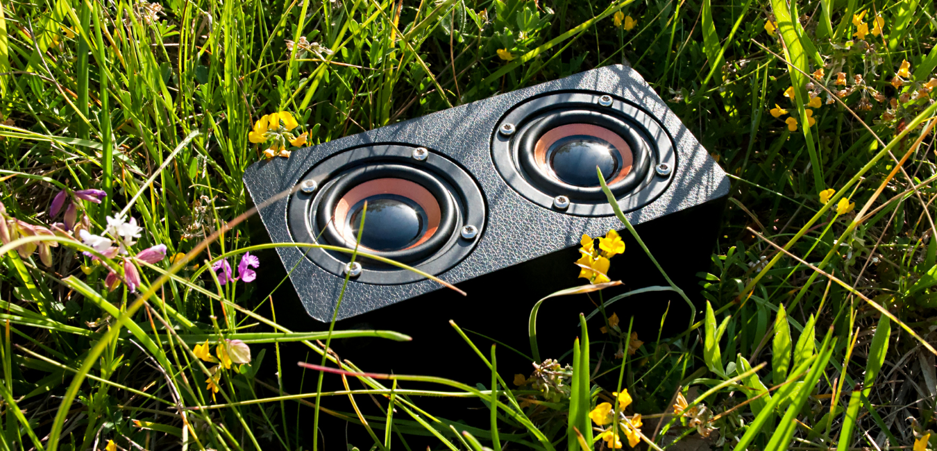 Bluetooth-Speaker-On-The-Grass