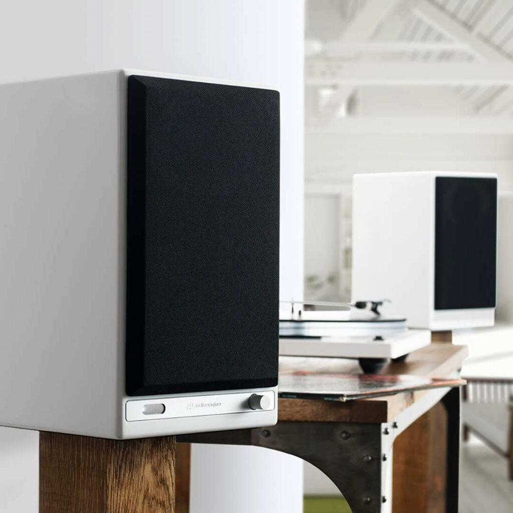Best-bluetooth-bookshelf-speakers