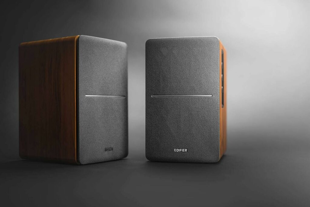 Edifier-R1280DB-Powered-Bluetooth-Bookshelf-Speakers